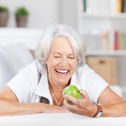 Comidas y bebidas beneficiosas para tus dientes