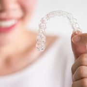 ¿Cómo limpiar la ortodoncia invisible?