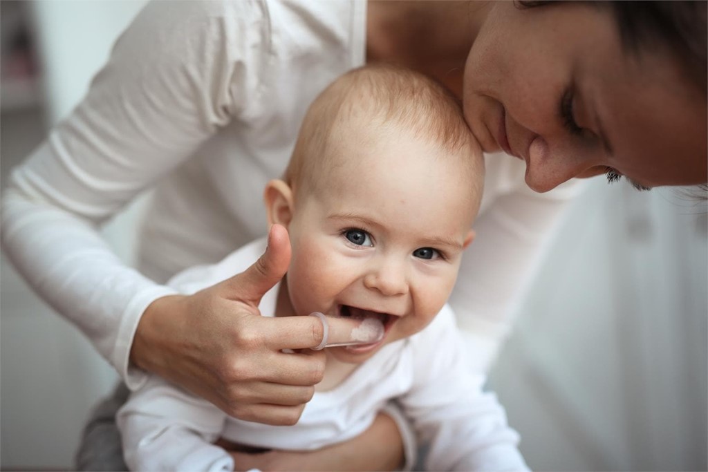 Cuidado dental en los más pequeños, ¿cuándo empezar?