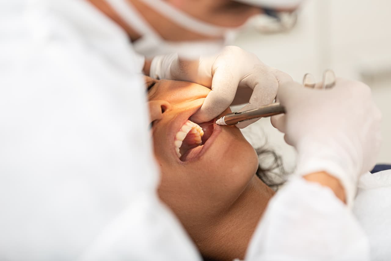 Tratamientos de cirugía oral en Vigo
