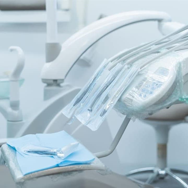 Tratamientos para dientes retenidos en Vigo