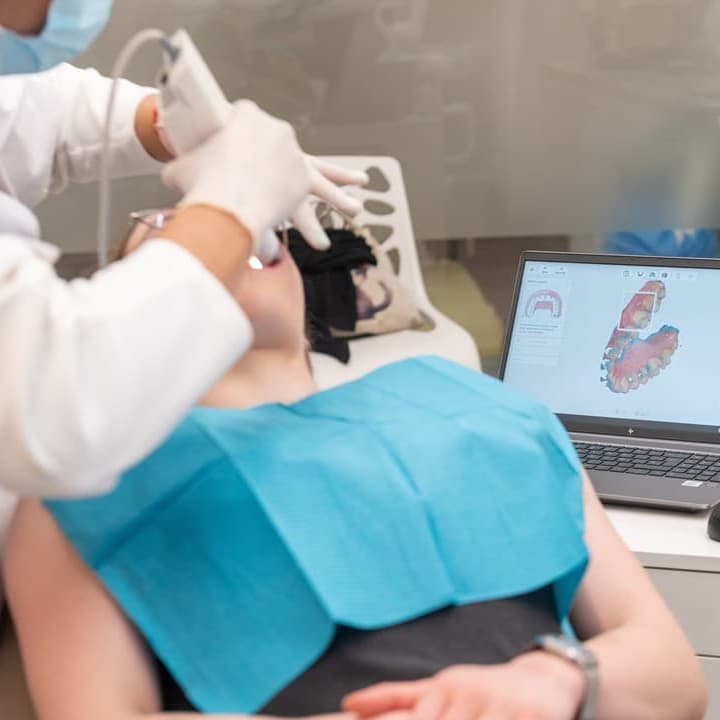 Tratamientos contra infecciones bucales en Vigo