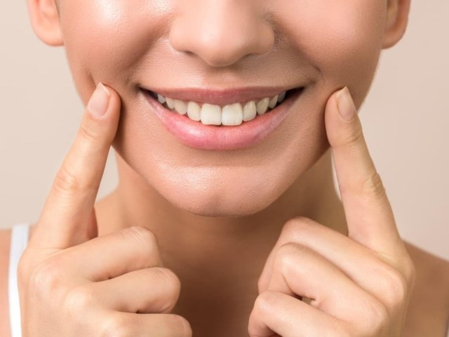 Mejora tu sonrisa con nuestros tratamientos estéticos