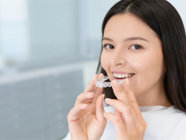 Ortodoncia Invisalign para adultos y niños en Vigo