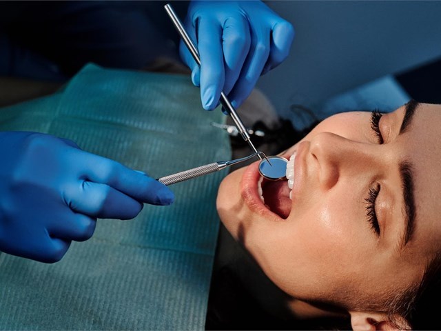 ¿Qué pacientes son los idóneos para la colocación de carillas dentales?
